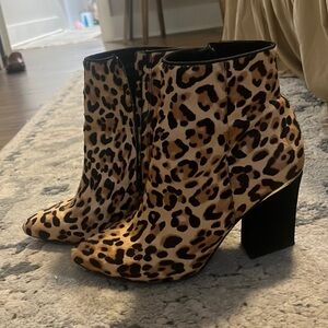 Antonio Melanie leopard print booties pointed toe